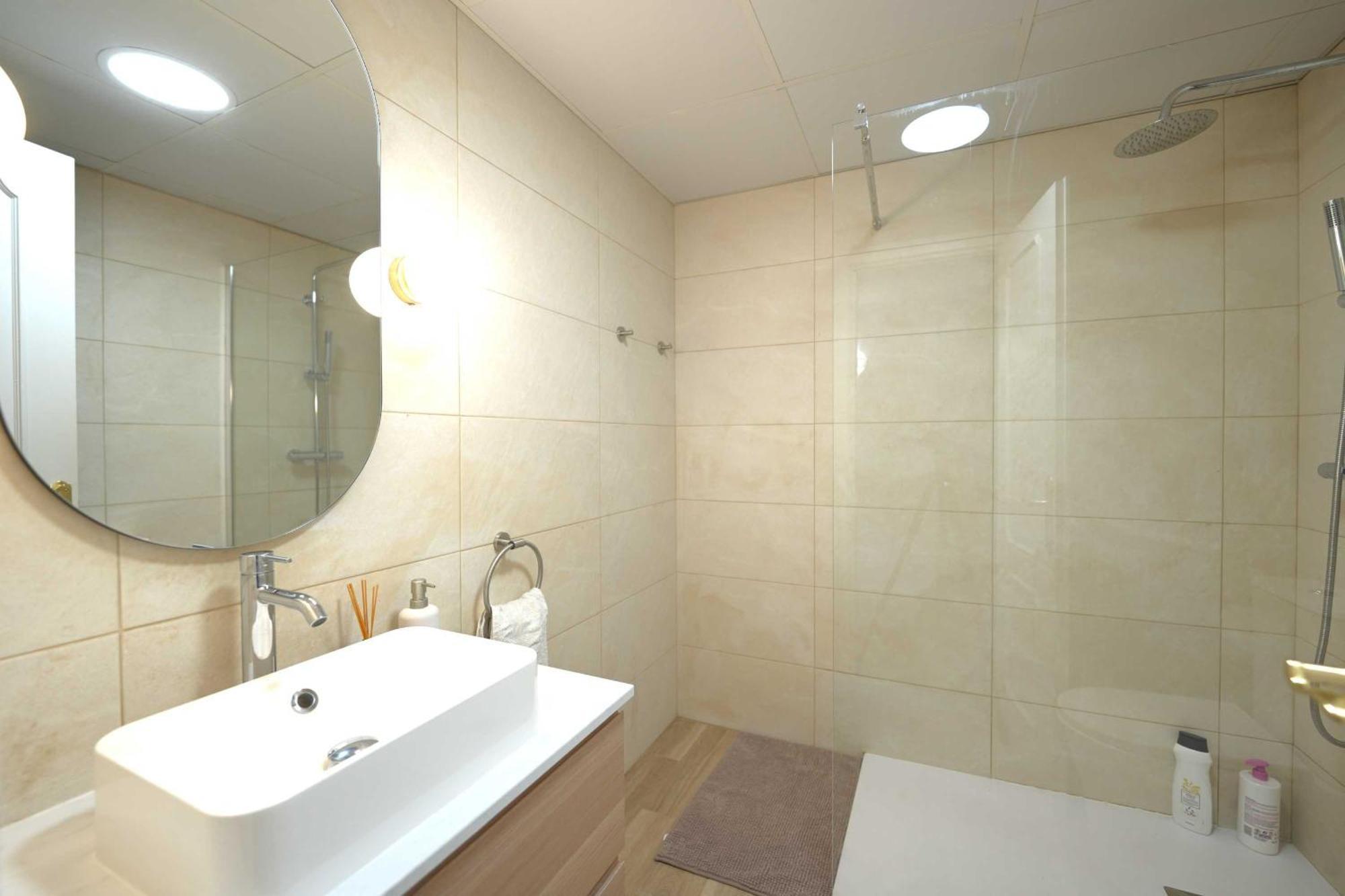 2035 Golden Modern Apartment